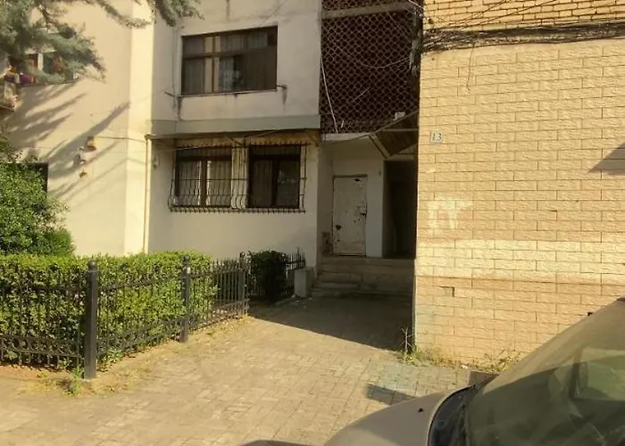 The Cozy Nest - Minimal & Apartment Tirana